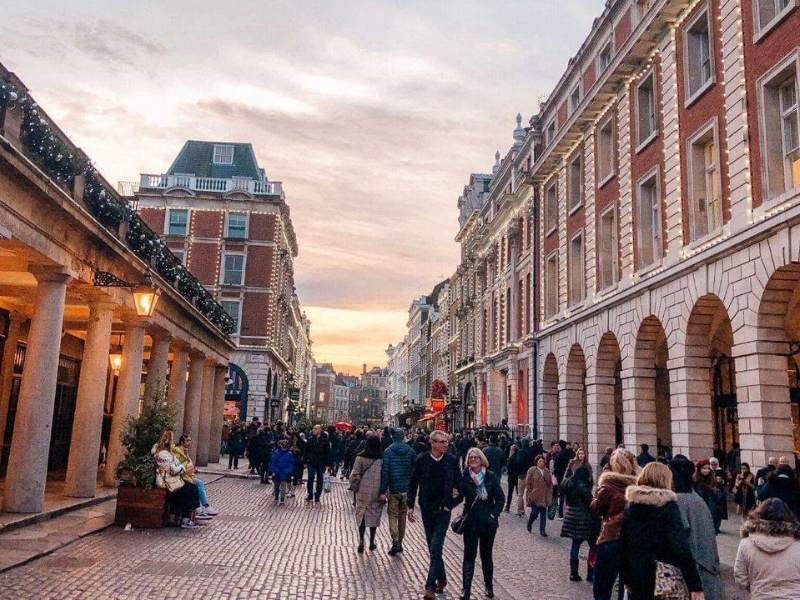 A view of Covent Garden where some of the best hotels in Covent Garden are found.