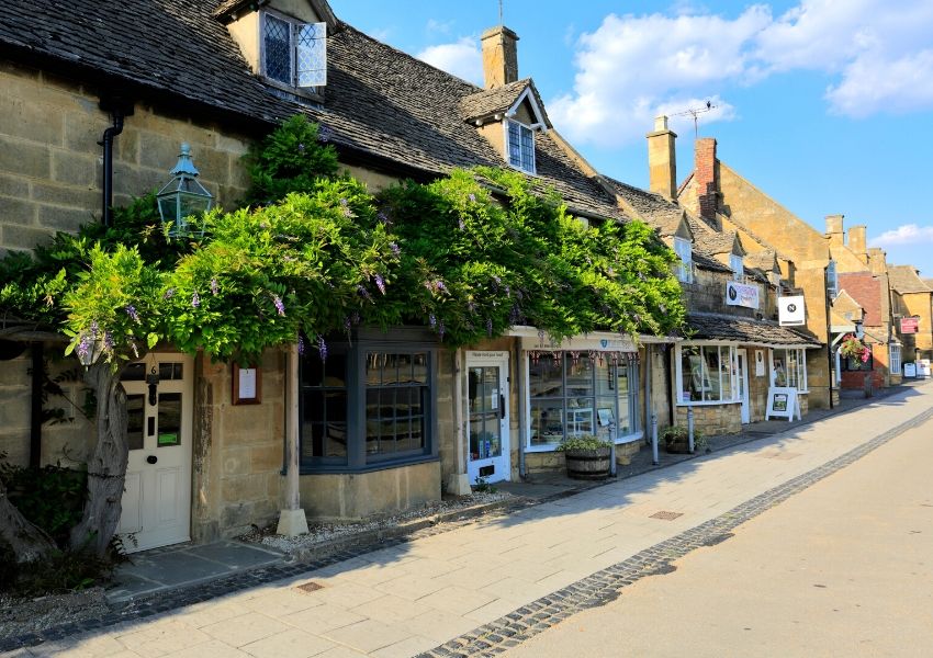 Broadway em Cotswolds na Inglaterra