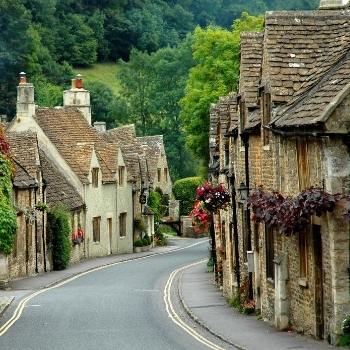 A Cotswold street