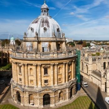 View of Radcliffe Camera in Oxford Travel Guide.