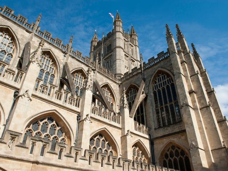 An image of Bath Abbey which is one of the most popular places to do in Bath