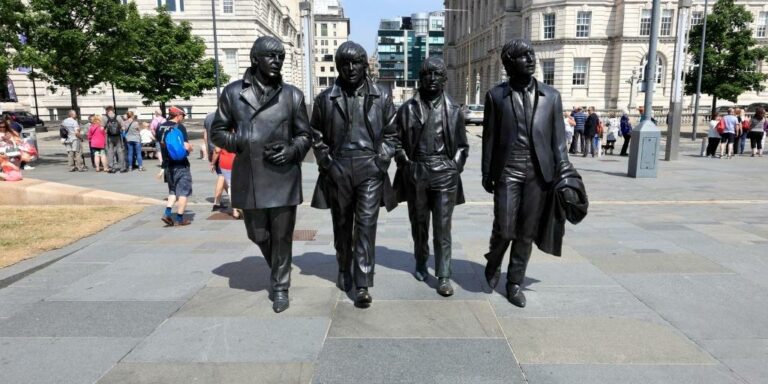 Ultimate Liverpool Itinerary for Beatles Fans (Best Tours + Top Tips)