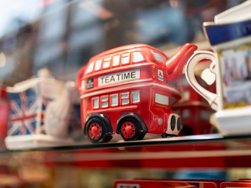 British souvenirs need to be included in the cost of a trip to the UK