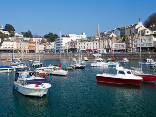 Best places to stay in Devon (Location & Accommodation Guide)