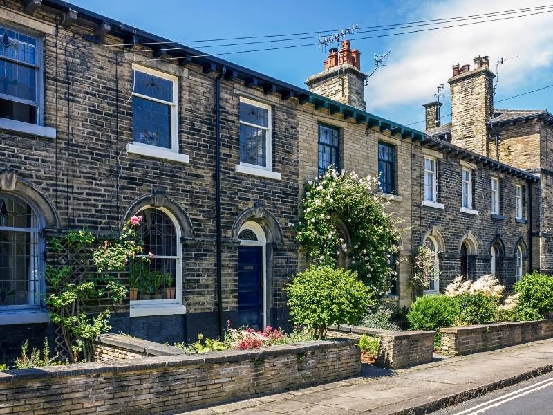 Things to do in Saltaire Yorkshire include strolling the streets.