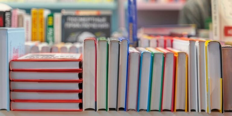 Best books about England (fiction + non-fiction)