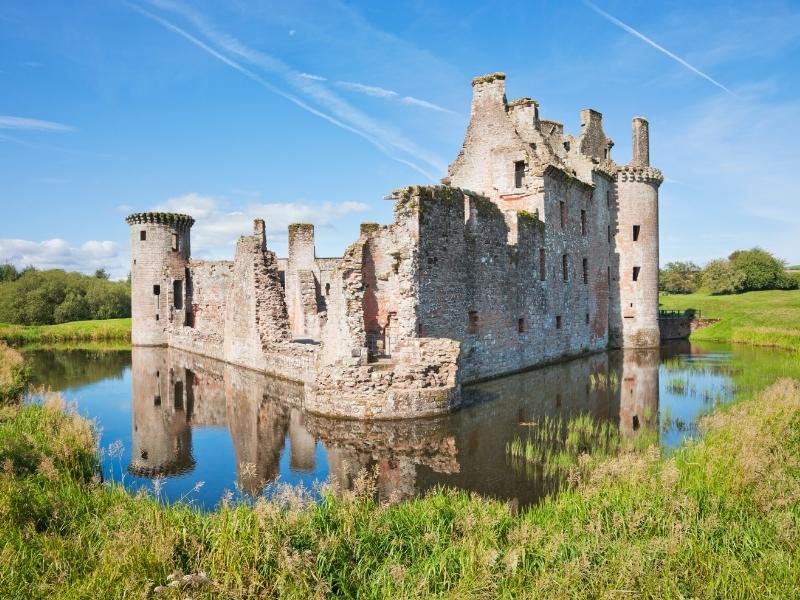 Caerlaverock Castle .