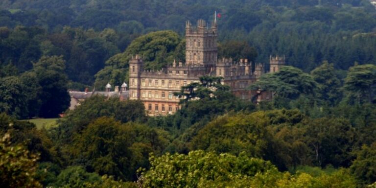Visiting Downton Abbey (Highclere Castle) – A complete guide
