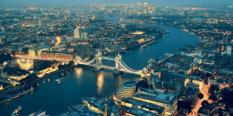 15 Best things to do in London at night