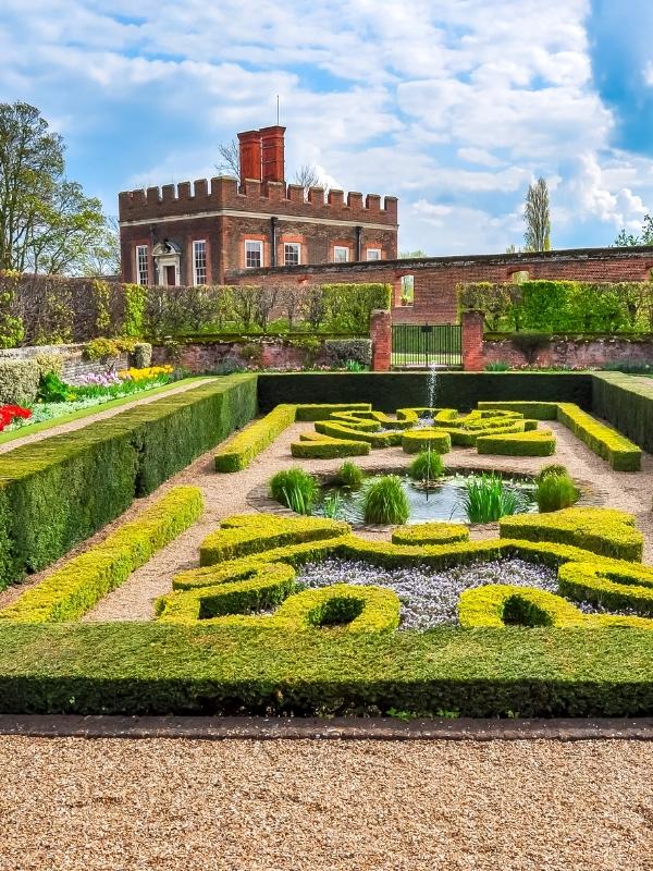 Hampton Court Palace