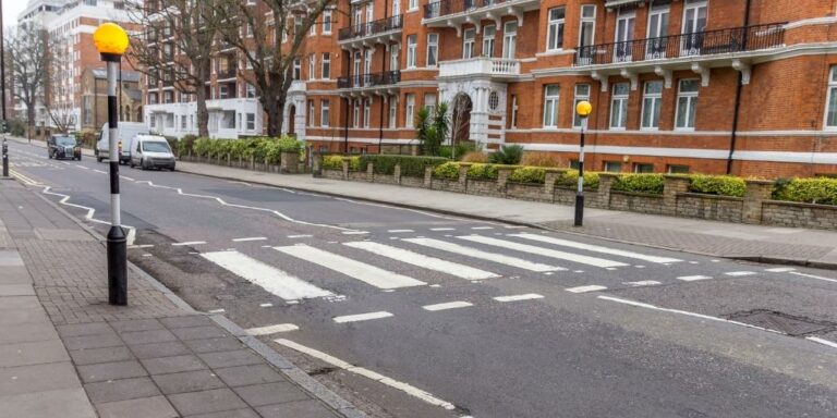 The Beatles in London: The Best Beatles Tours + Places to Visit