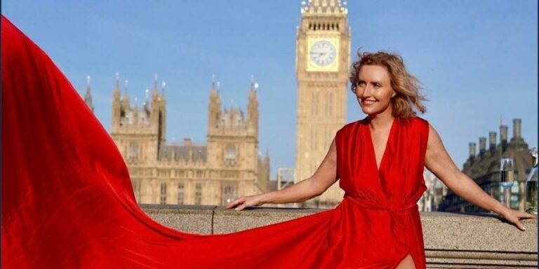 Episode 16 – What to expect from a London photoshoot with guest Domi of Scalens Studio