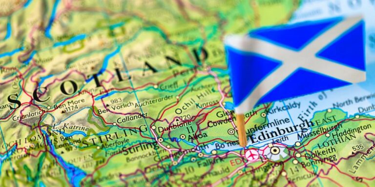 14 Best Day Trips from Edinburgh by Train (+ tips to make the most of your journey)