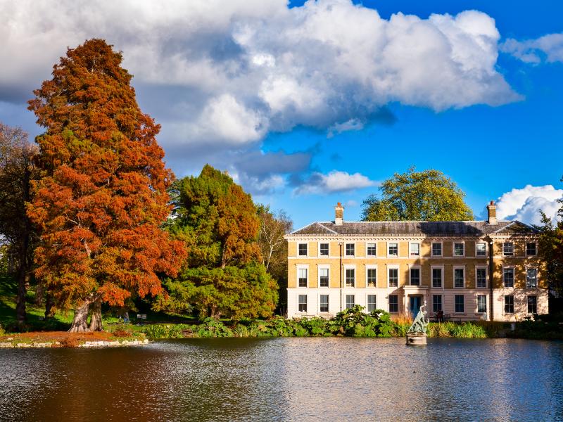 Kew Gardens in Autumn.