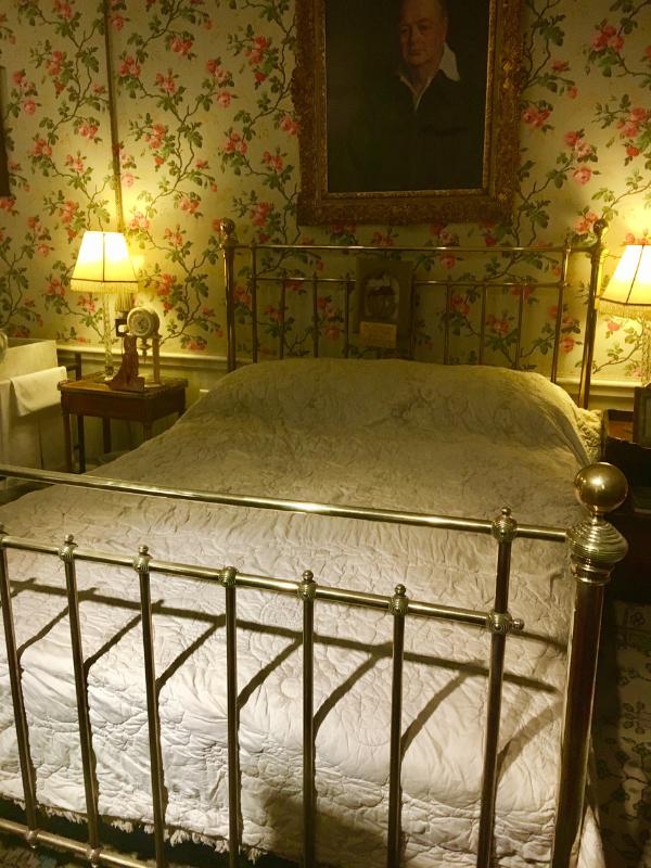 Bed at Blenheim Palace where Winston Churchill was born