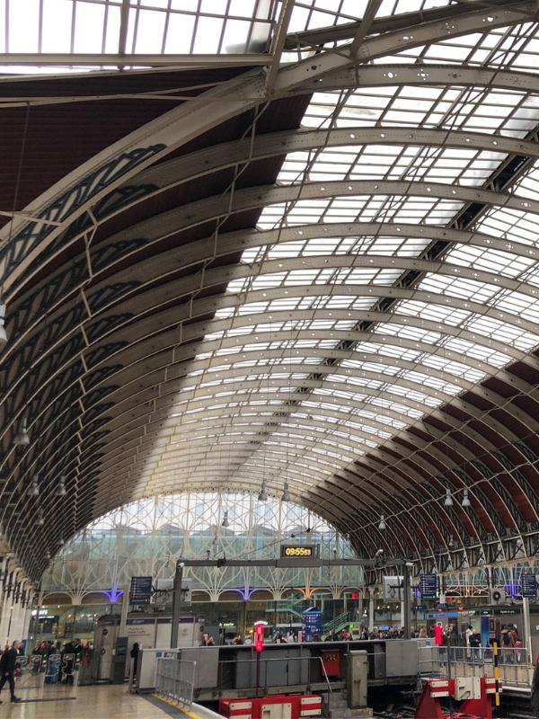 St Pancras Int train station