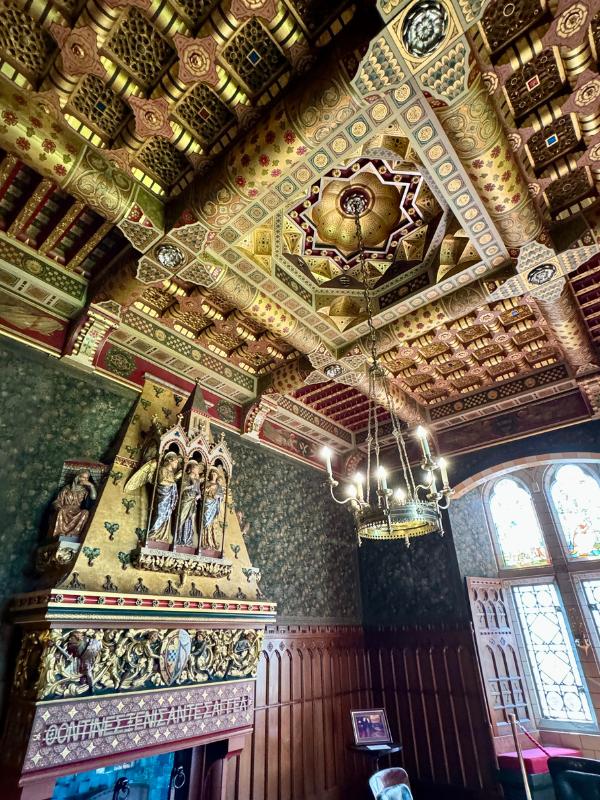 Cariff Castle inside