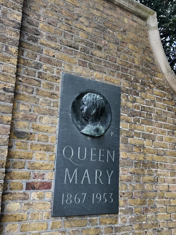 Queen Mary memorial