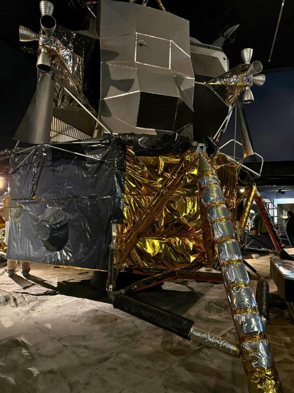 Módulo lunar Apolo en exhibición en el Museo de Ciencias de Londres