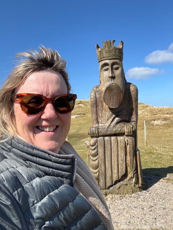 Tracy and Lewis chessman