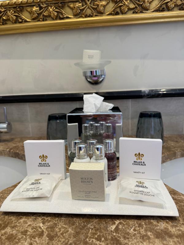 thornbury castle bathroom amenities